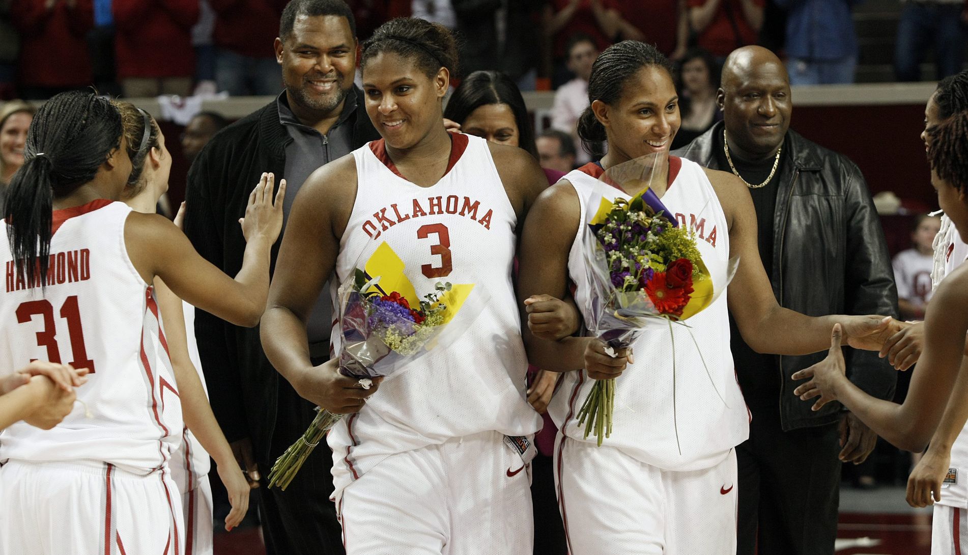 Courtney Paris returning to OU